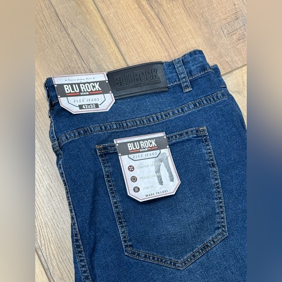 New Blu Rock Men’s Jeans 42 x 32 NWT - Picture 3 of 5